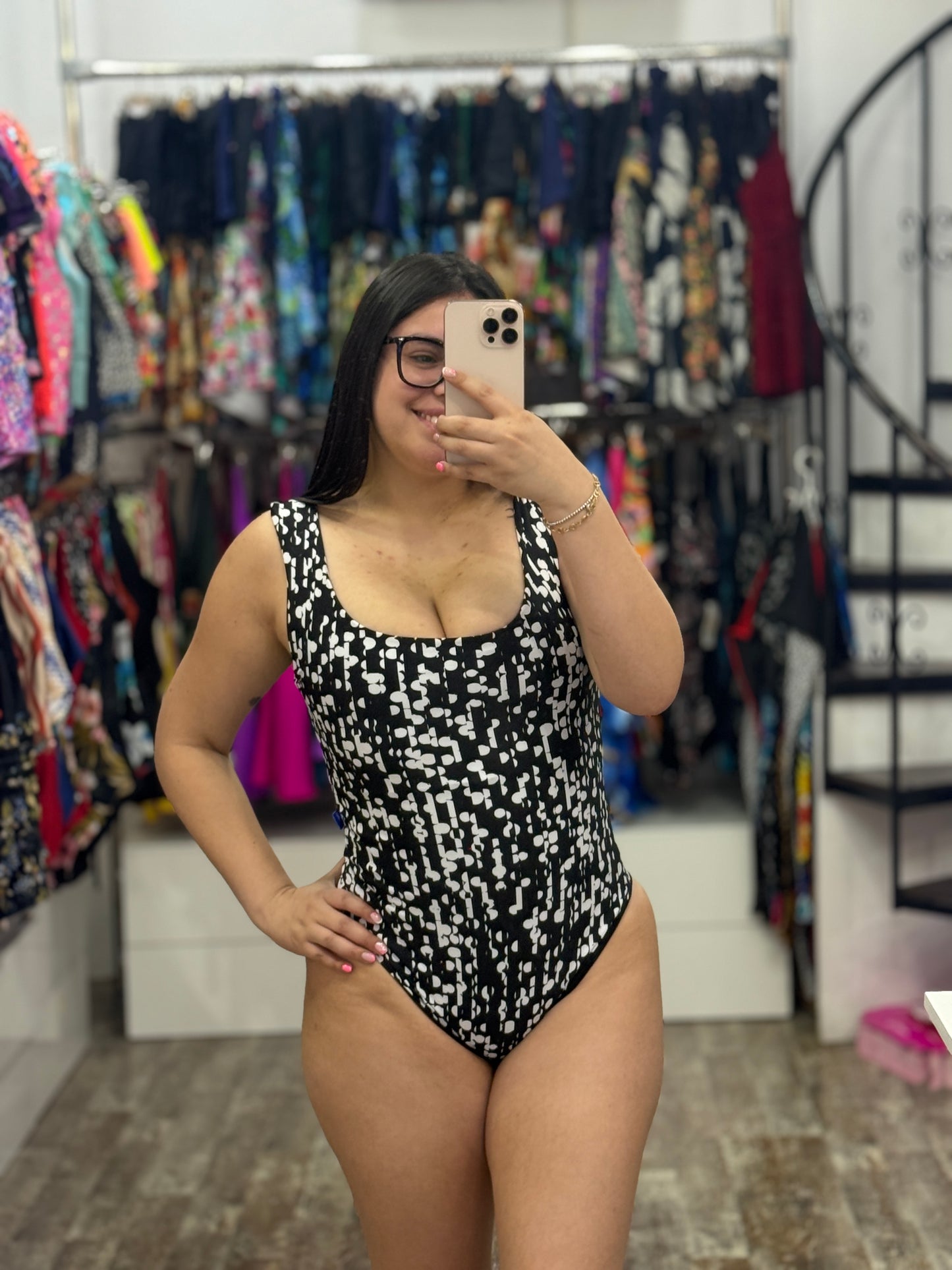 Enterito básico moldeador powernet colección CUERPAWER