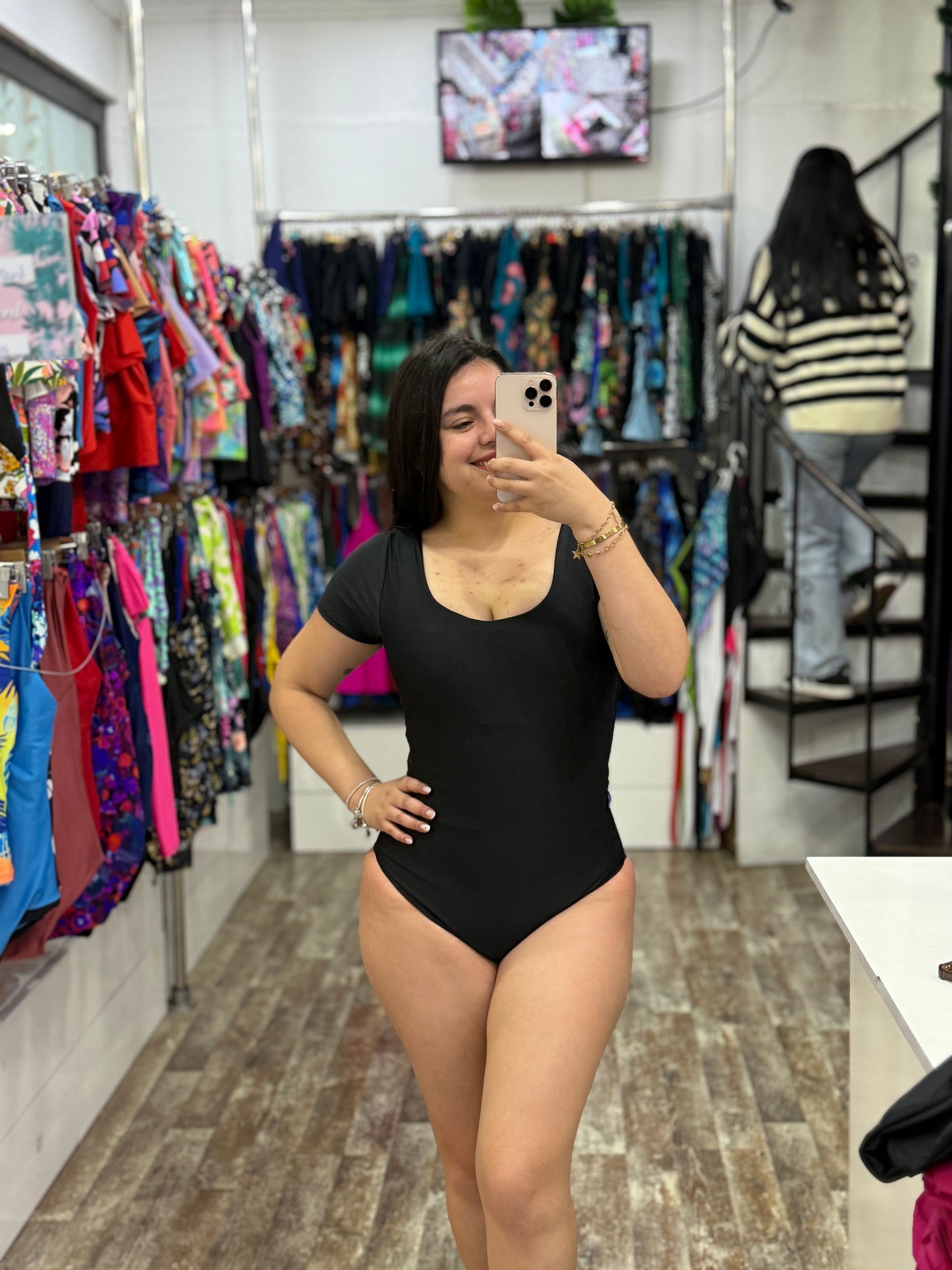 Traje de baño básico con mangas moldeador  powernet colección CUERPAWER L/XL