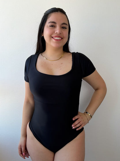 Traje de baño básico con mangas moldeador  powernet colección CUERPAWER L/XL
