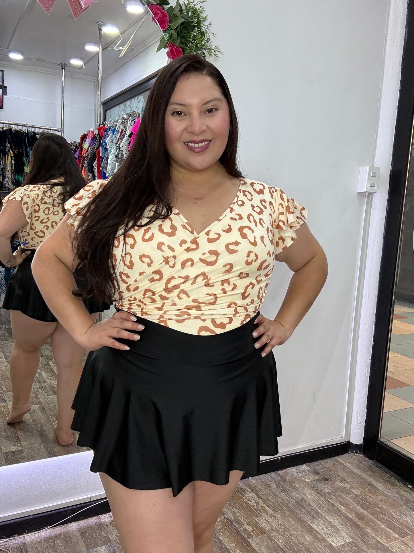 Top Cleopatra L/XL con mangas selecciona color