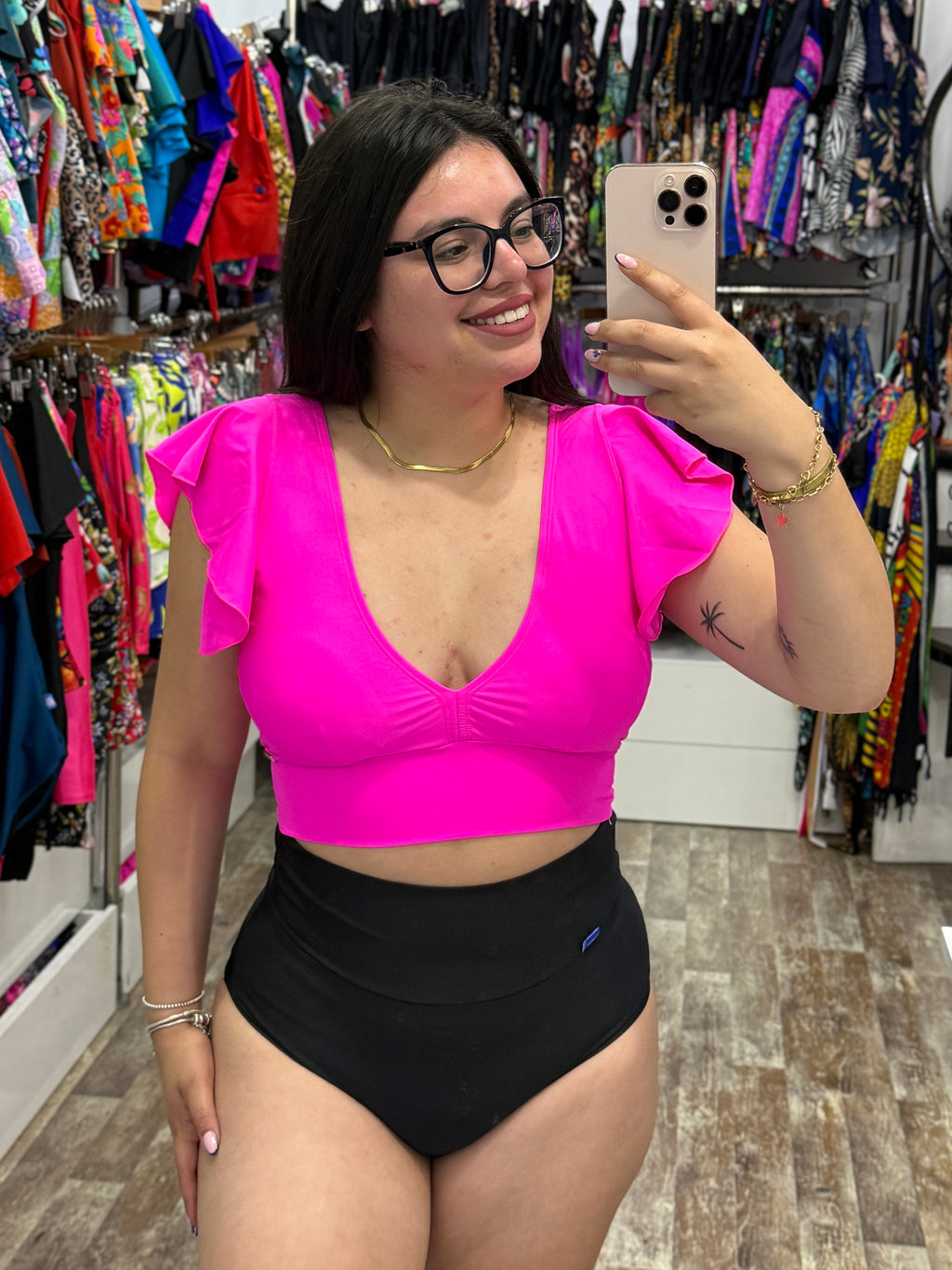 Top Saturno premium selecciona tu talla y color preferido