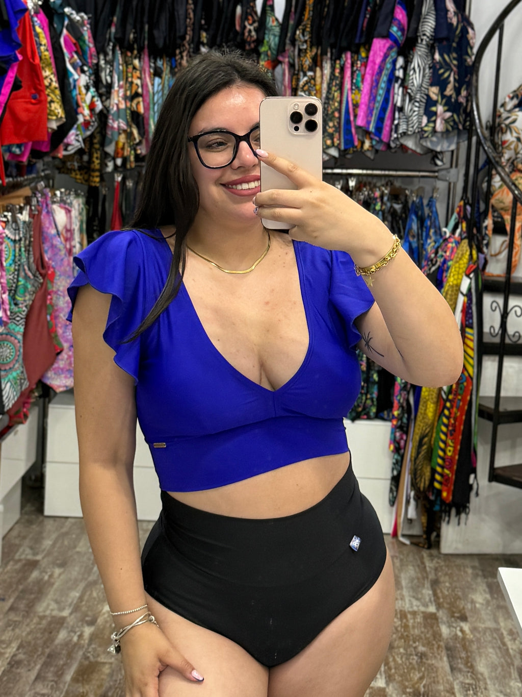 Top Saturno premium selecciona tu talla y color preferido