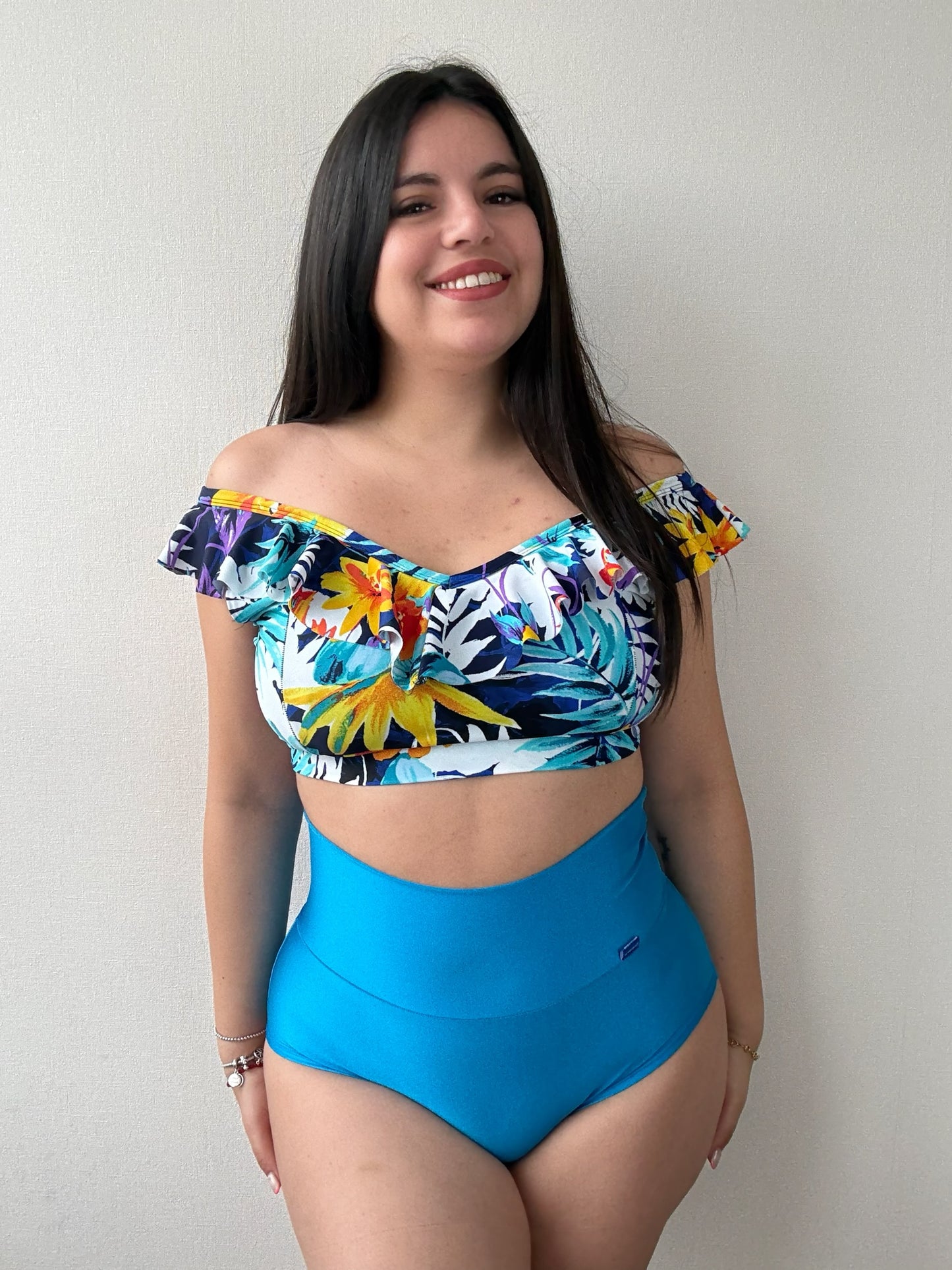Top Isis corto s/m selecciona color